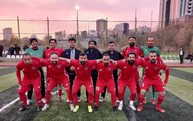 بردهای متوالی پاک در مسابقات فوتبال شهدای بنیاد