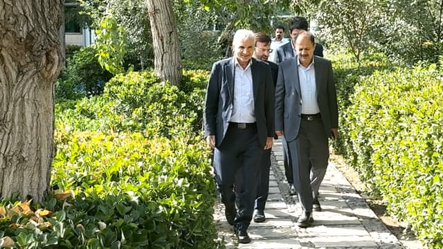 بازدید رئیس فراکسیون صنعت، معدن، ایمنی و استاندارد مجلس از گروه صنایع لبنیات پاک +تصاویر